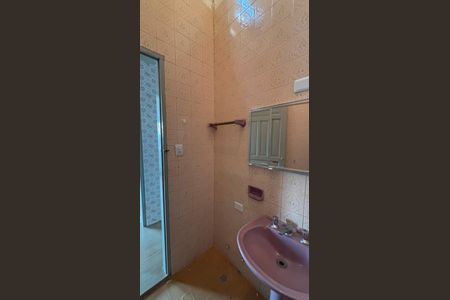 Casa para alugar com 58m², 2 quartos e sem vaga Casa para alugar com 58m², 2 quartos e sem vagaBanheiro