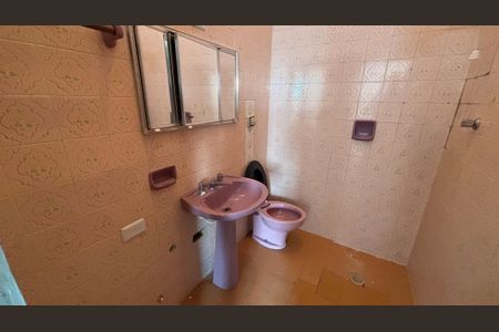 Casa para alugar com 58m², 2 quartos e sem vaga Casa para alugar com 58m², 2 quartos e sem vagaBanheiro