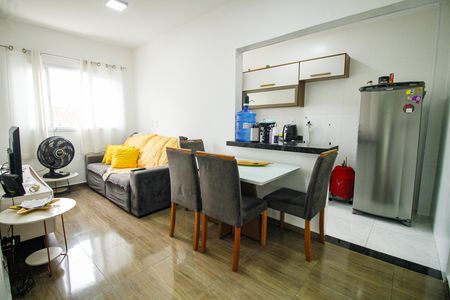 Casa de condomínio para alugar com 70m², 2 quartos e 1 vaga Casa de condomínio para alugar com 70m², 2 quartos e 1 vagaSala