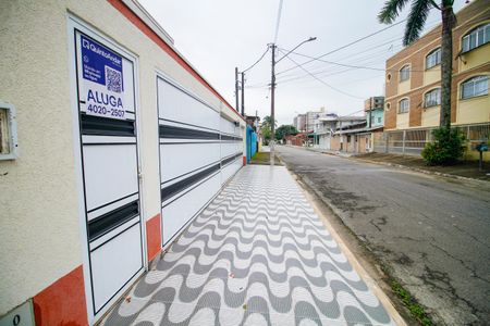 Casa de condomínio para alugar com 70m², 2 quartos e 1 vaga Casa de condomínio para alugar com 70m², 2 quartos e 1 vagaFachada