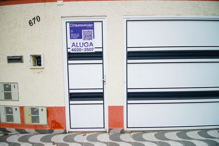 Casa de condomínio para alugar com 70m², 2 quartos e 1 vaga Casa de condomínio para alugar com 70m², 2 quartos e 1 vagaFachada