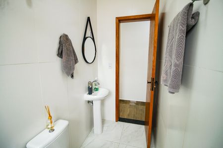 Casa de condomínio para alugar com 70m², 2 quartos e 1 vaga Casa de condomínio para alugar com 70m², 2 quartos e 1 vagaBanheiro
