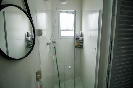 Casa de condomínio para alugar com 70m², 2 quartos e 1 vaga Casa de condomínio para alugar com 70m², 2 quartos e 1 vagaBanheiro da Suíte 1