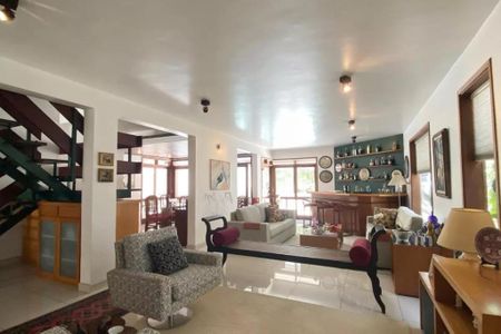Casa de condomínio à venda com 340m², 3 quartos e 2 vagas Casa de condomínio à venda com 340m², 3 quartos e 2 vagasFoto 03