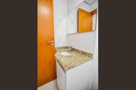 Apartamento para alugar com 64m², 2 quartos e 2 vagasBanheiro Social