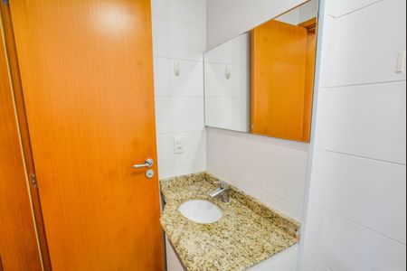 Apartamento para alugar com 64m², 2 quartos e 2 vagasBanheiro Social