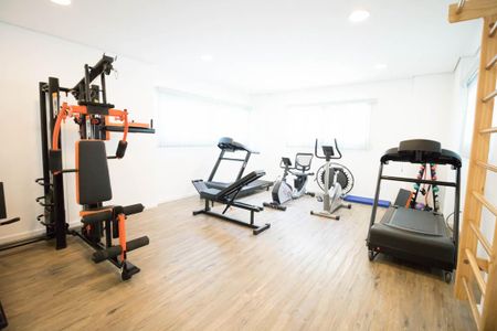 Apartamento para alugar com 64m², 2 quartos e 2 vagasÁrea comum - Academia