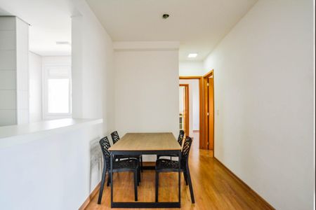 Sala de apartamento para alugar com 2 quartos, 64m² em Vila Gilda, Santo André