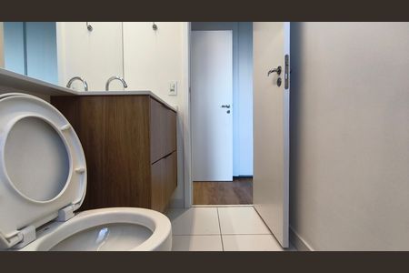 Apartamento à venda com 79m², 2 quartos e 1 vagaBanheiro da Suíte