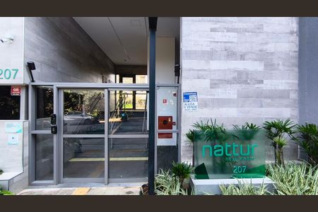 Apartamento à venda com 79m², 2 quartos e 1 vagaFachada + Plaquinha