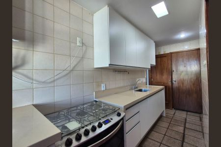 Apartamento para alugar com 110m², 3 quartos e 2 vagas