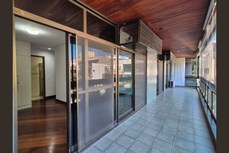 Apartamento para alugar com 110m², 3 quartos e 2 vagas