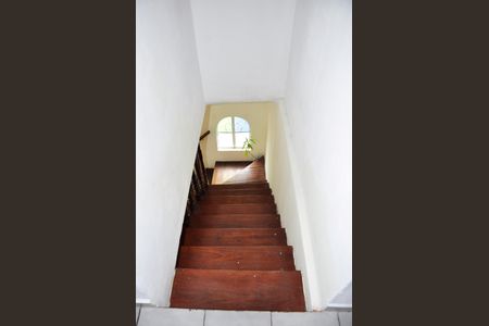 Casa para alugar com 80m², 1 quarto e sem vaga Casa para alugar com 80m², 1 quarto e sem vagaDetalhe - Escada Quarto