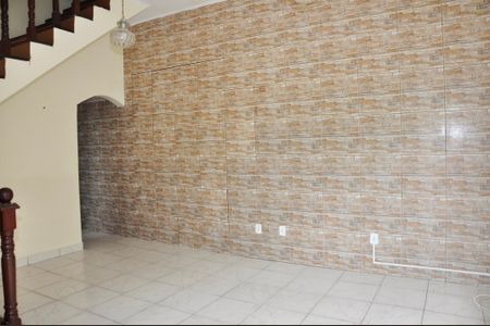 Casa para alugar com 80m², 1 quarto e sem vaga Casa para alugar com 80m², 1 quarto e sem vagaDetalhe - Sala