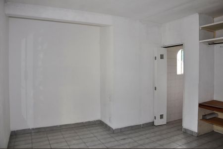 Casa para alugar com 80m², 1 quarto e sem vaga Casa para alugar com 80m², 1 quarto e sem vagaDetalhe - Quarto com Suíte
