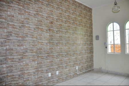 Detalhe - Sala de casa para alugar com 1 quarto, 80m² em Vila Palmeiras, São Paulo