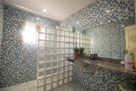 Casa para alugar com 220m², 3 quartos e 1 vagaBanheiro