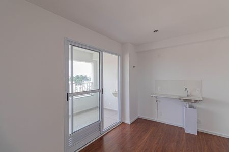 Sala e Cozinha de apartamento para alugar com 2 quartos, 36m² em Jardim Danfer, São Paulo