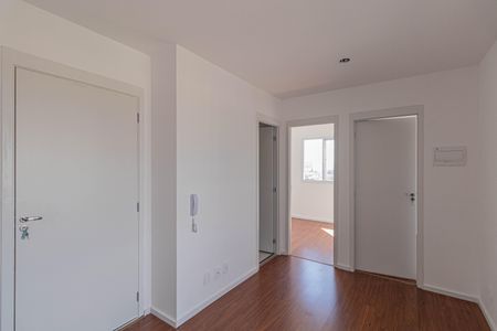 Sala e Cozinha de apartamento para alugar com 2 quartos, 36m² em Jardim Danfer, São Paulo