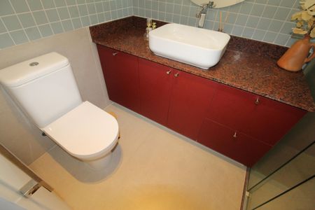 Banheiro de apartamento para alugar com 1 quarto, 50m² em Vila Adyana, São José dos Campos