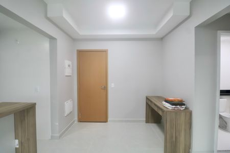 Sala de apartamento para alugar com 2 quartos, 74m² em Vila Alzira, Guarujá