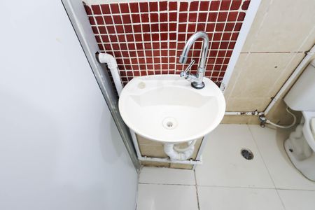Banheiro de kitnet/studio para alugar com 1 quarto, 18m² em Cambuci, São Paulo