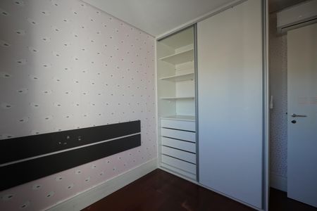 Apartamento para alugar com 130m², 3 quartos e 2 vagasQuarto 2