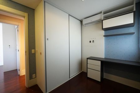 Apartamento para alugar com 130m², 3 quartos e 2 vagasQuarto 1