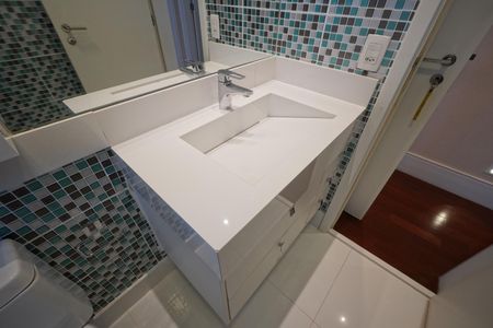 Apartamento para alugar com 130m², 3 quartos e 2 vagasBanheiro