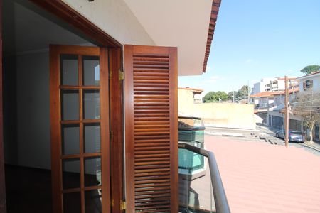 Casa para alugar com 125m², 3 quartos e 2 vagasQuarto 2 - Varanda