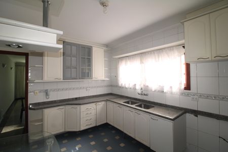 Casa para alugar com 125m², 3 quartos e 2 vagasCozinha
