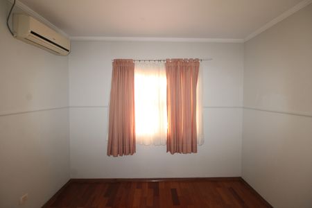 Casa para alugar com 125m², 3 quartos e 2 vagasQuarto 4
