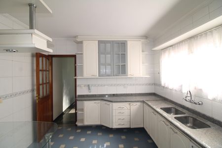 Casa para alugar com 125m², 3 quartos e 2 vagasCozinha