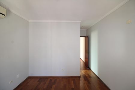 Casa para alugar com 125m², 3 quartos e 2 vagasQuarto 2