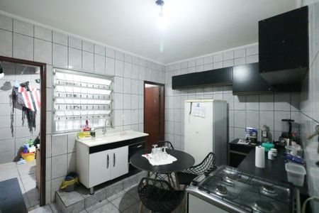 Casa à venda com 200m², 4 quartos e 1 vagaEdícula