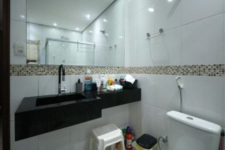 Casa à venda com 200m², 4 quartos e 1 vagaBanheiro