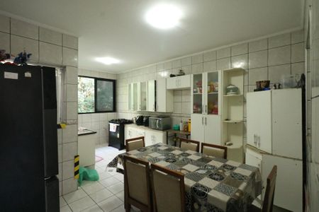 Casa à venda com 200m², 4 quartos e 1 vagaCozinha