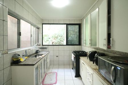 Casa à venda com 200m², 4 quartos e 1 vagaCozinha