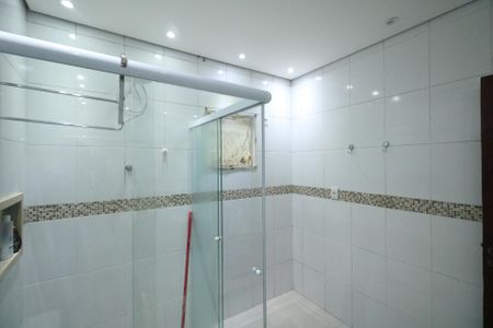 Casa à venda com 200m², 4 quartos e 1 vagaBanheiro