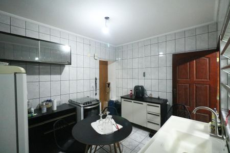 Casa à venda com 200m², 4 quartos e 1 vagaEdícula