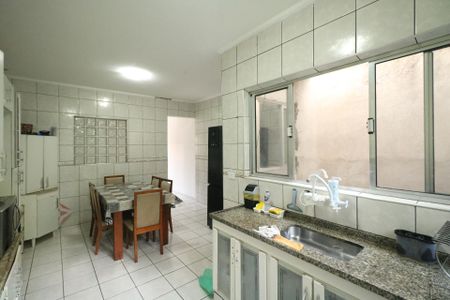 Casa à venda com 200m², 4 quartos e 1 vagaCozinha