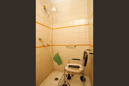 Casa para alugar com 278m², 8 quartos e 2 vagasBanheiro 5