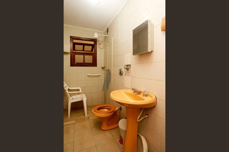 Casa para alugar com 278m², 8 quartos e 2 vagasBanheiro 4