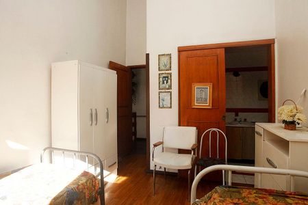 Casa para alugar com 278m², 8 quartos e 2 vagasQuarto 7 Suíte Americana