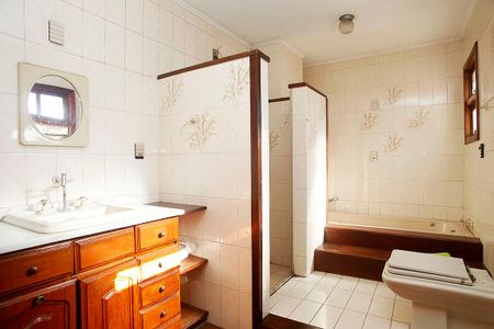 Casa para alugar com 278m², 8 quartos e 2 vagasBanheiro 2 Quarto Suíte