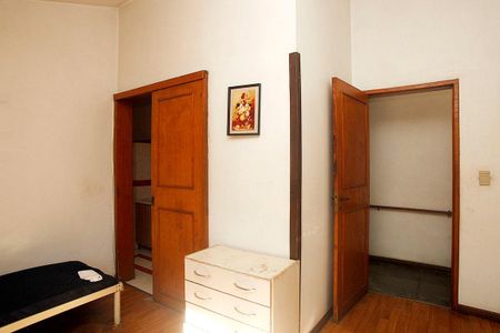 Casa para alugar com 278m², 8 quartos e 2 vagasQuarto 9 SuíteQuarto 8 Suíte Americana