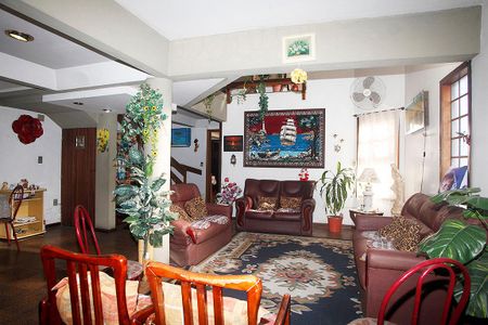 Sala de casa para alugar com 8 quartos, 278m² em Santana, Porto Alegre