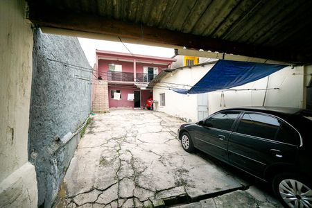 Casa à venda com 400m², 6 quartos e 10 vagas Casa à venda com 400m², 6 quartos e 10 vagasQuintal e garagem