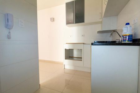 Apartamento à venda com 42m², 2 quartos e sem vaga Apartamento à venda com 42m², 2 quartos e sem vagaCozinha e Área de Serviço