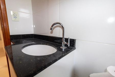 Apartamento à venda com 42m², 2 quartos e sem vaga Apartamento à venda com 42m², 2 quartos e sem vagaBanheiro